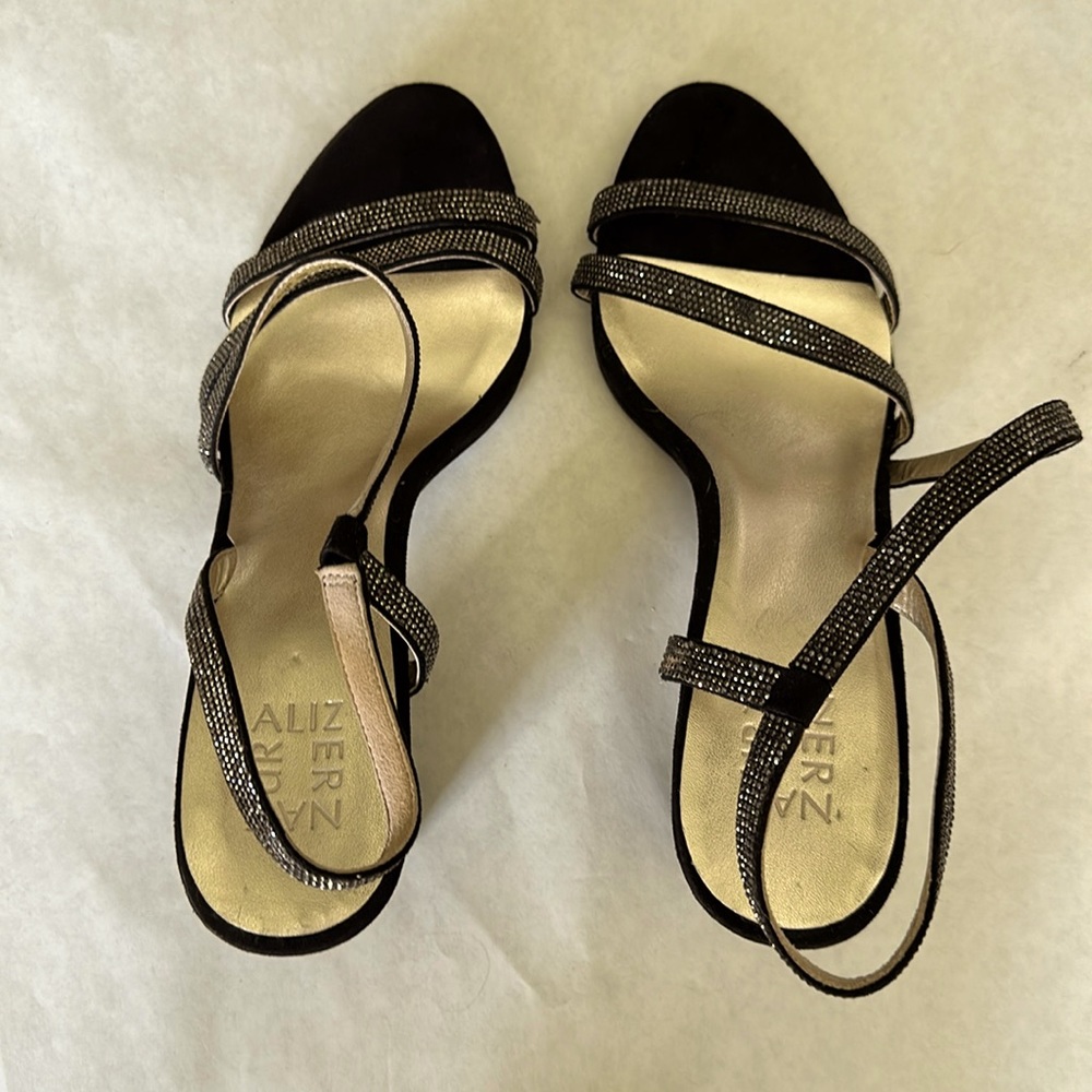 NATURALIZER “Vanessa” BLACK SANDAL WITH RHINESTONES, NEW SIZE 10